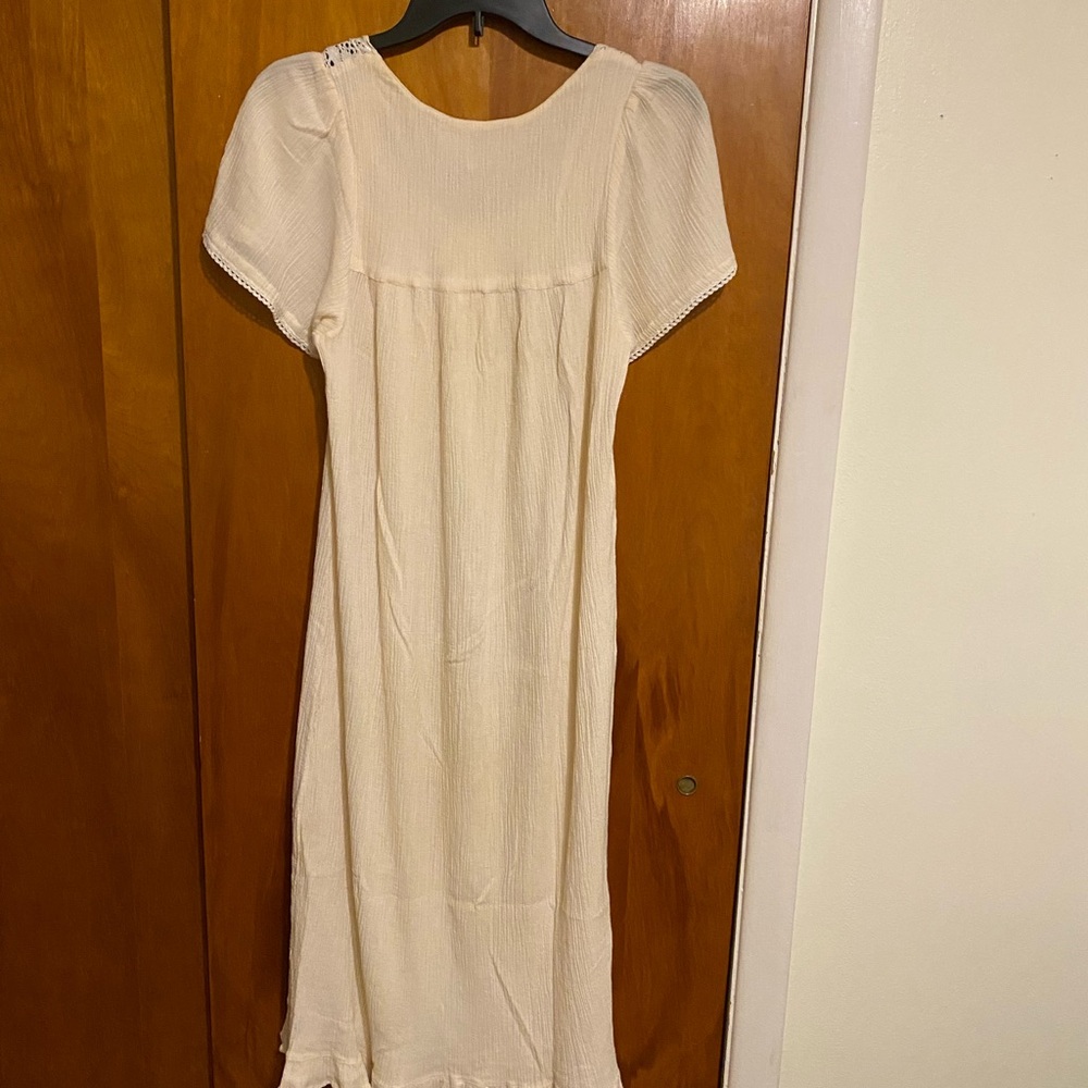 Baxter and Wells Cozy Cream Color Lace-Trimmed Nightgown Women’s Size Small - Picture 2 of 5